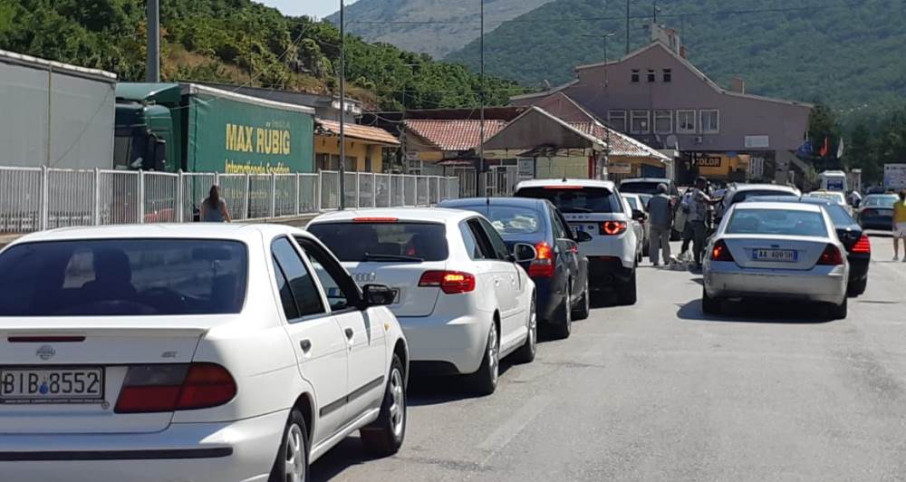 Fundjava e Pashkeve, fluks hyrjesh nga pikat kufitare me Greqine